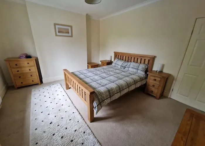 3 Bed Entire Cottage In Whitchurch, Shropshire