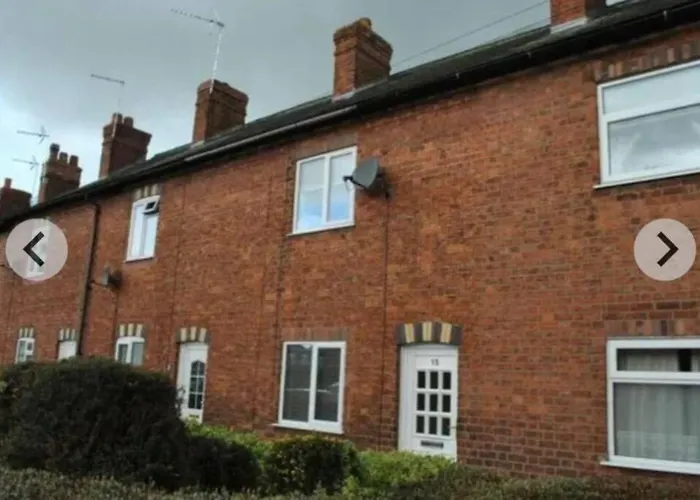 3 Bed Entire Cottage In Whitchurch, Shropshire